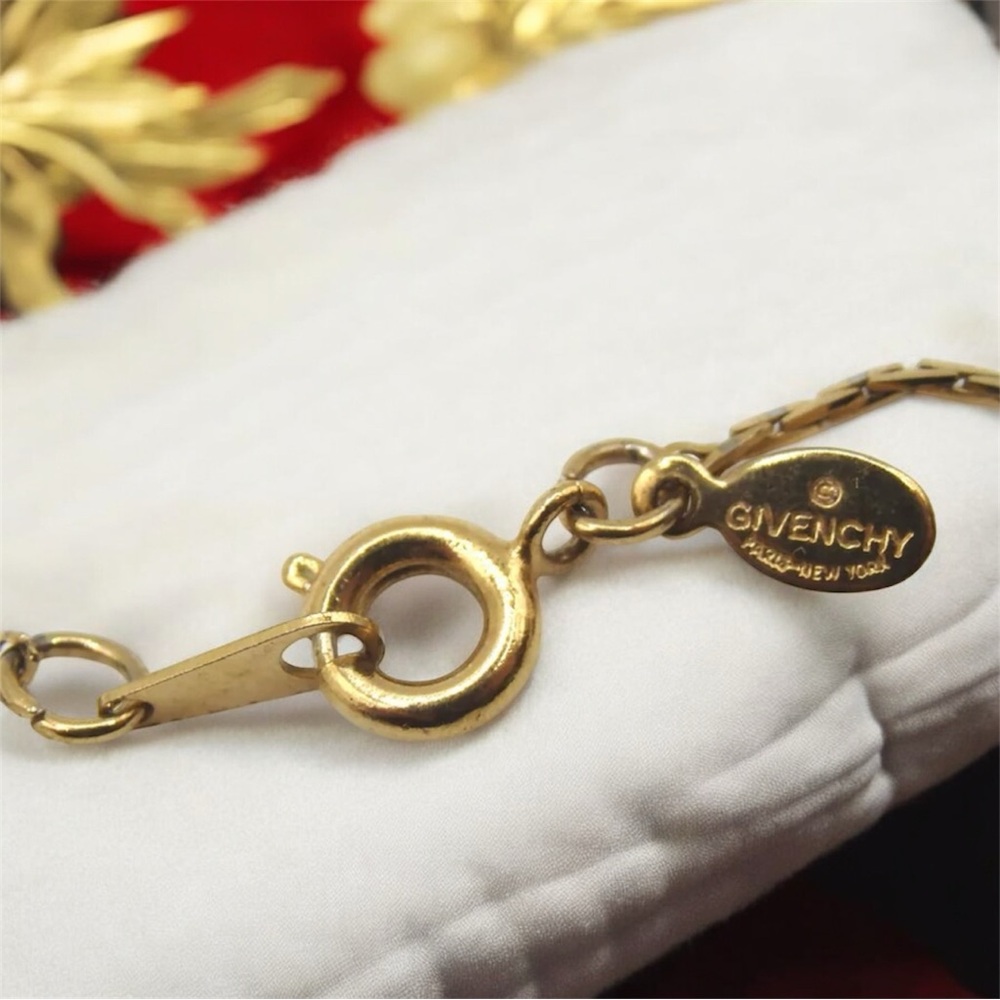 GIVENCHY G Logo Necklace ✨🤩 - Picture 6 of 9